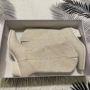 Madden Girl Beige Suede Western Heeled Boots